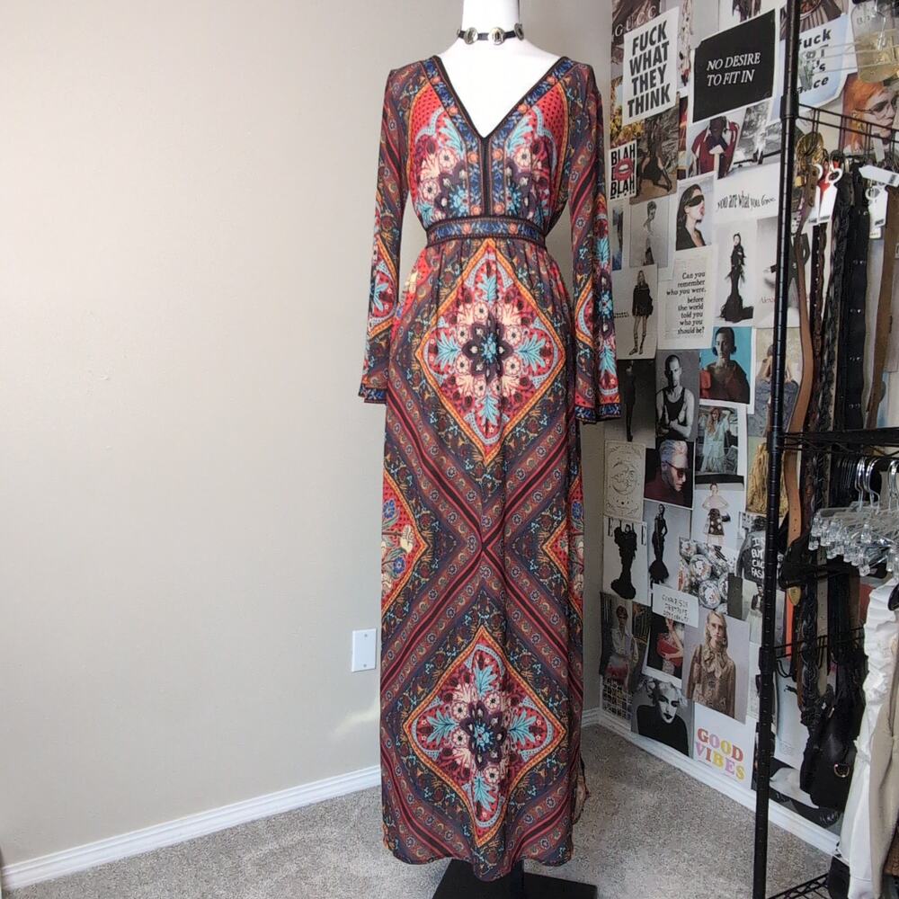 Boho Medallion Print Long Sleeve Maxi Dress